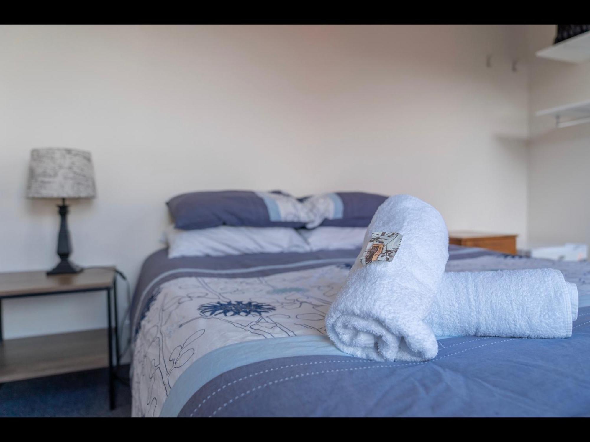 Te Anau Holiday Home - Free Wifi - Free Bikes & Kayaks - Short Walk To Lake & Town - Top Views Exterior foto